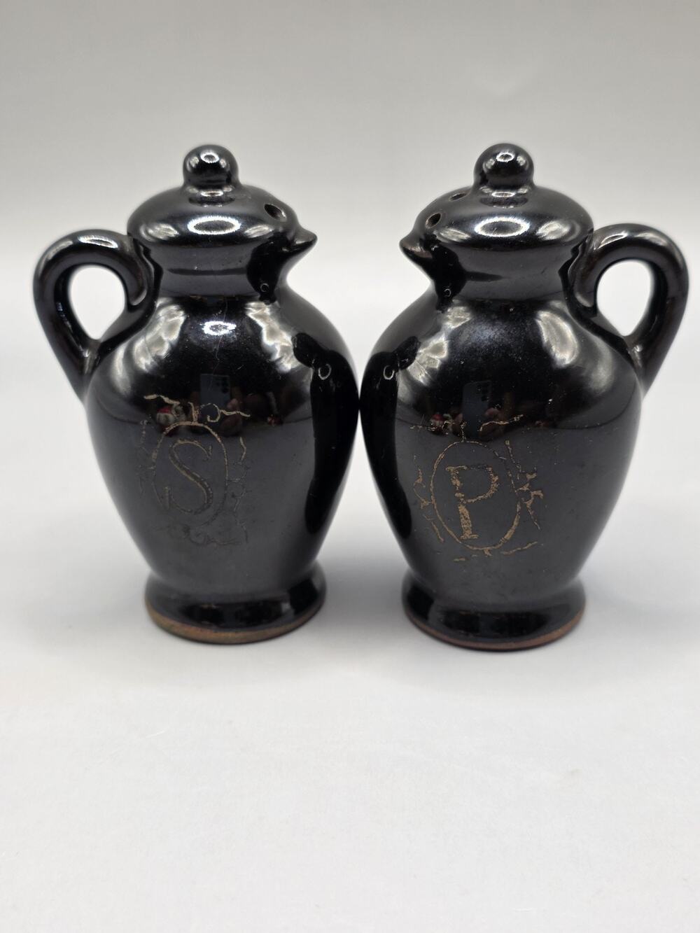 Vintage Black Pitcher Jug Salt Pepper Shaker Set Japan